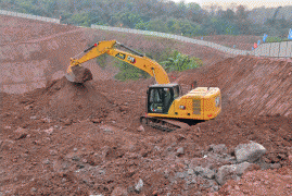 纵三路中段二标道路工程启动建设